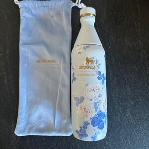 Stanley X LoveShack Fancy The All Day Slim Bottle 20 OZ Everblooming Rosette
